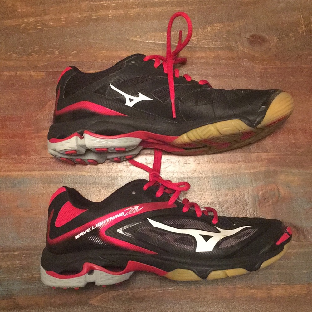 Mizuno Wave Lightning Z3 Womens Volleyball Shoe